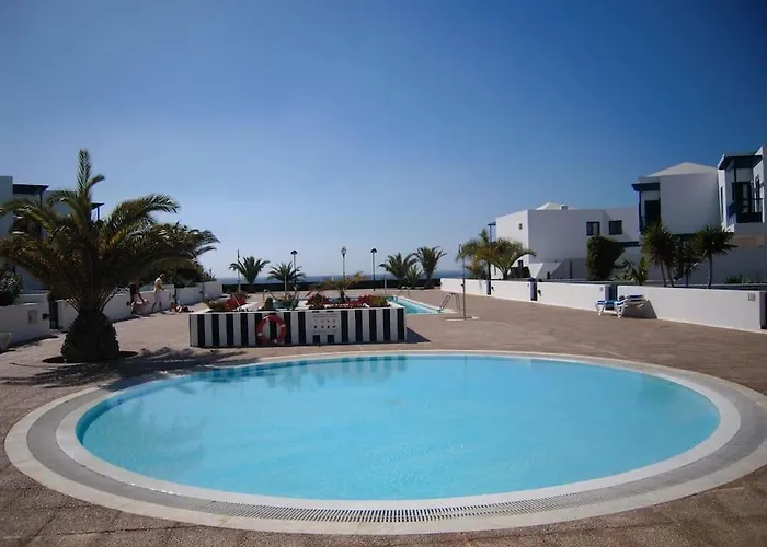 Duplex Con Piscina En 1ª Linea De Mar. Super Vistas